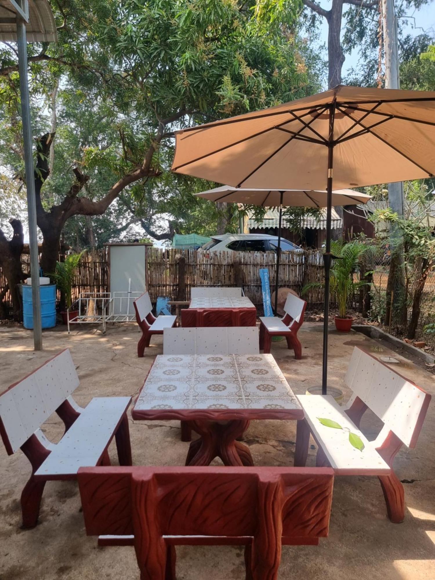 Discover Kratie Homesetay Exterior photo